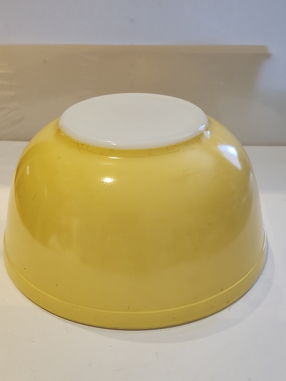 Vintage Pyrex Yellow Mixing Bowl with White Base 403-2.5